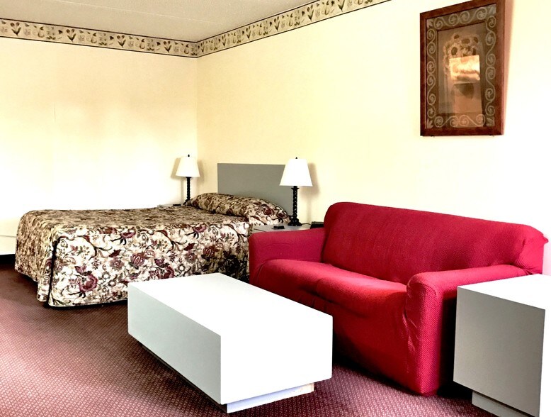 More Photos Of 1030 Arsenal St, Watertown Hotel For Sale