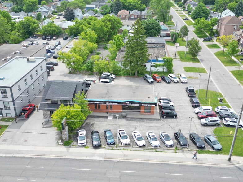 More Photos Of 349 King St W, Oshawa Freestanding For Sale
