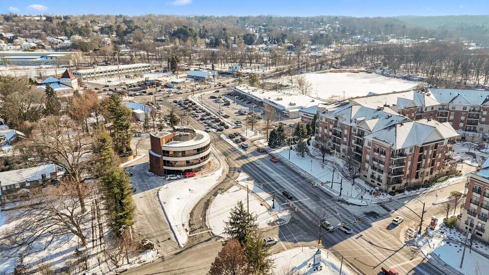 More Photos Of 667 Welsh Rd, Huntingdon Valley Loft Creative Space For Lease