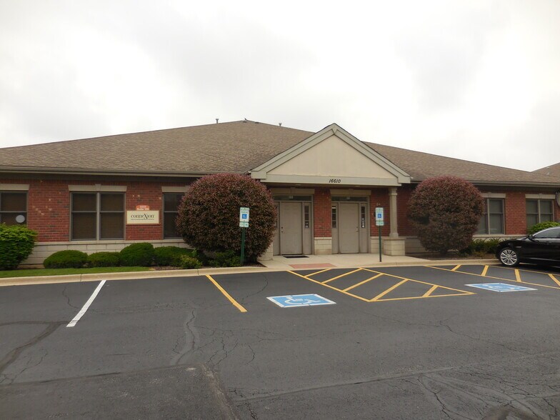 More Photos Of 16610 W 159th St, Lockport Medical For Sale