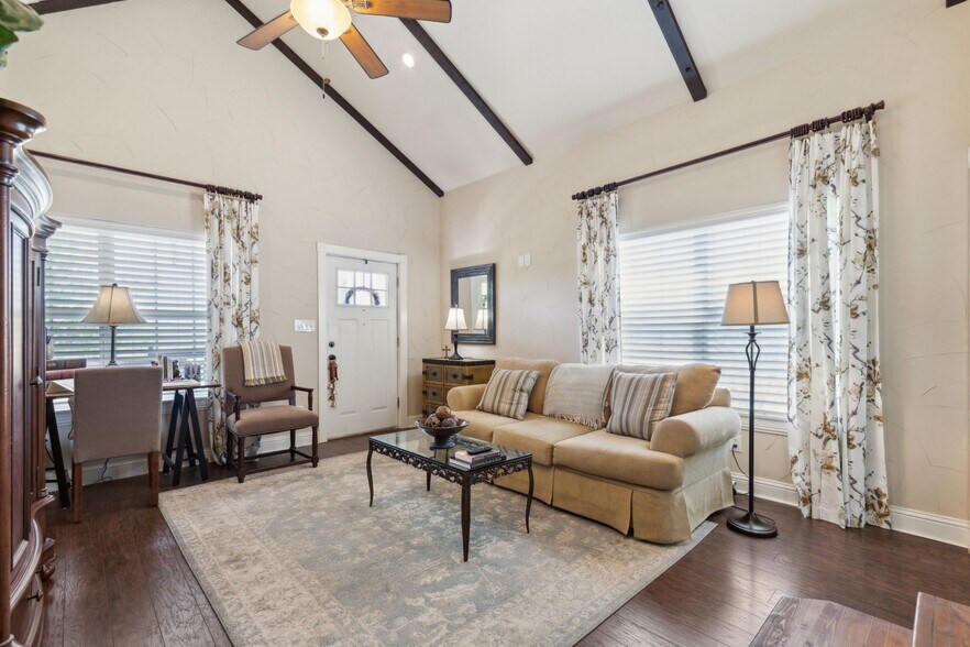 More Photos Of 2301 NE Loop 567, Granbury Land For Sale