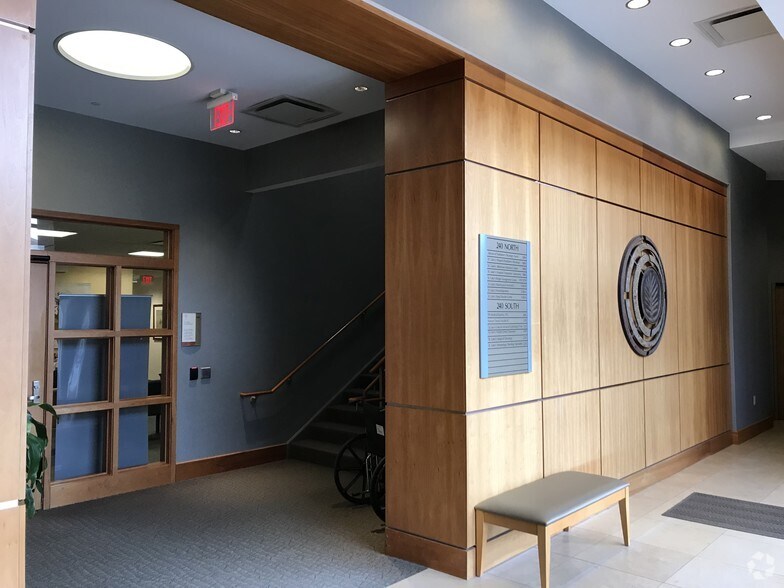 More Photos Of 240 Cetronia Rd, Allentown Unknown For Lease