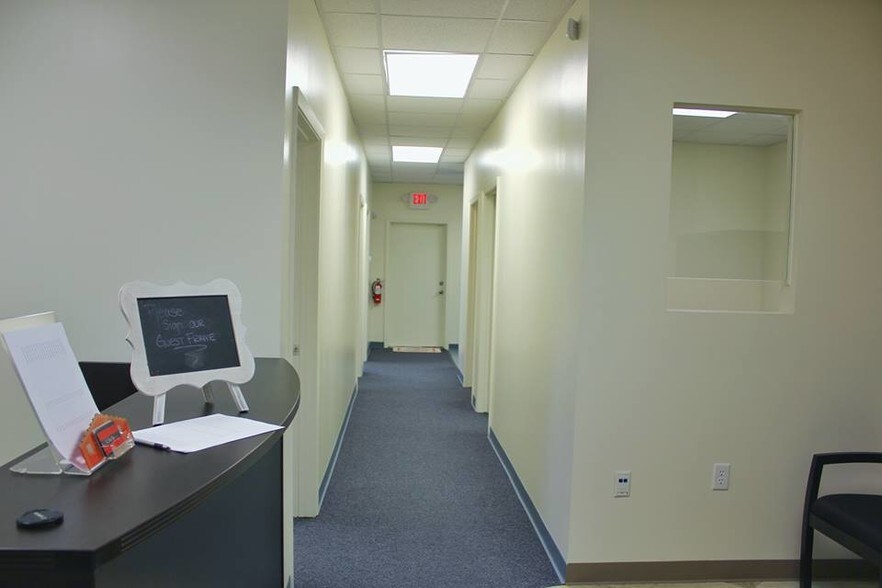 More Photos Of 524 Westgreen Blvd, Katy Medical For Lease