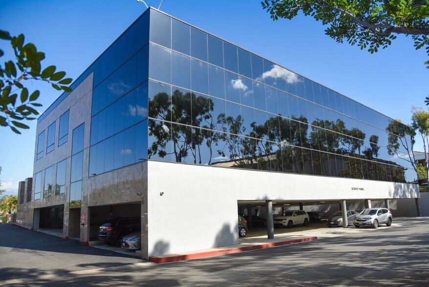 More Photos Of 23792 Rockfield Blvd, Lake Forest Office For Lease