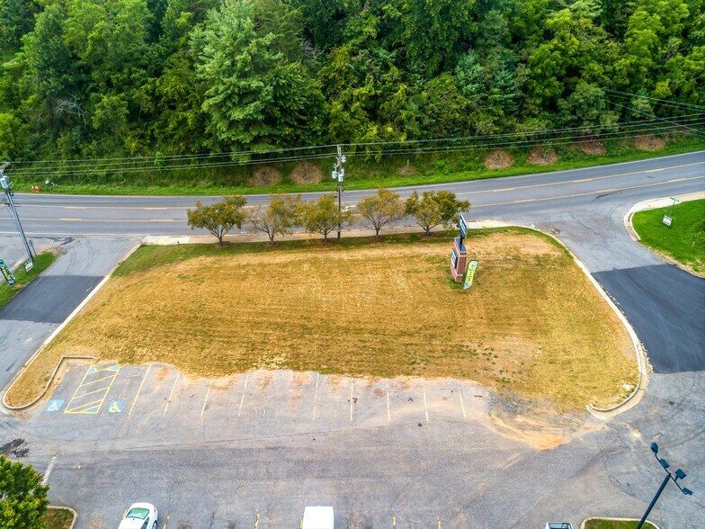 More Photos Of 695 Carl Eller Rd, Mars Hill Land For Lease