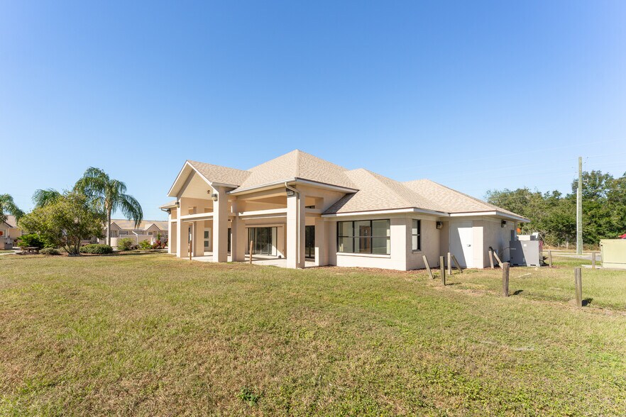 More Photos Of 37104 Clinton Ave, Dade City Office For Lease