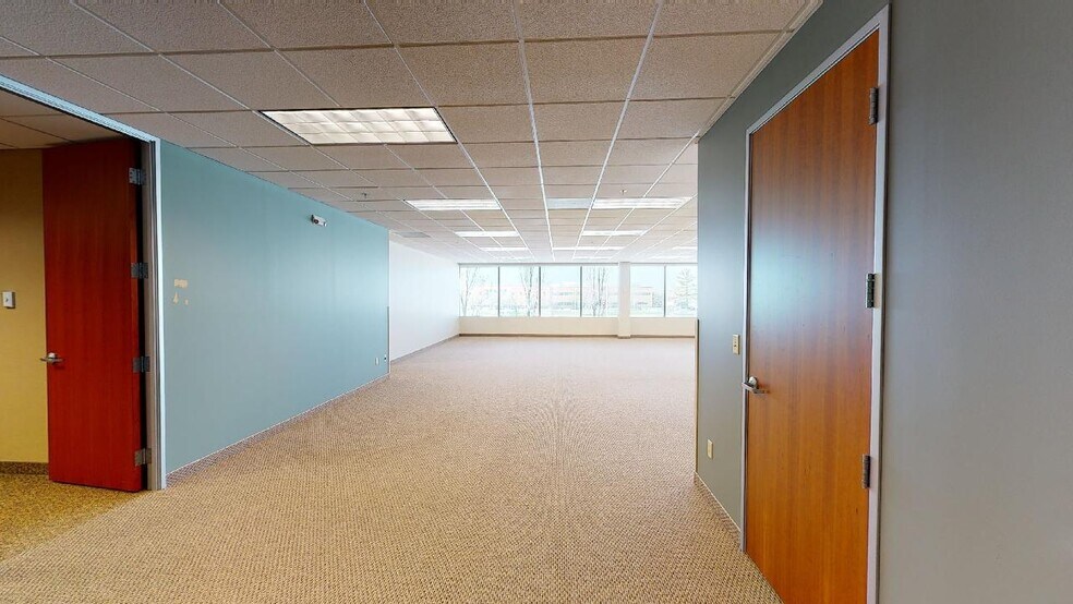More Photos Of 630 W Carmel Dr, Carmel Office For Lease