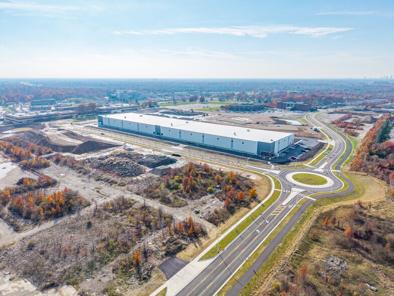 Primary Photo Of 109 Corrina Dr, Columbus Manufacturing For Lease