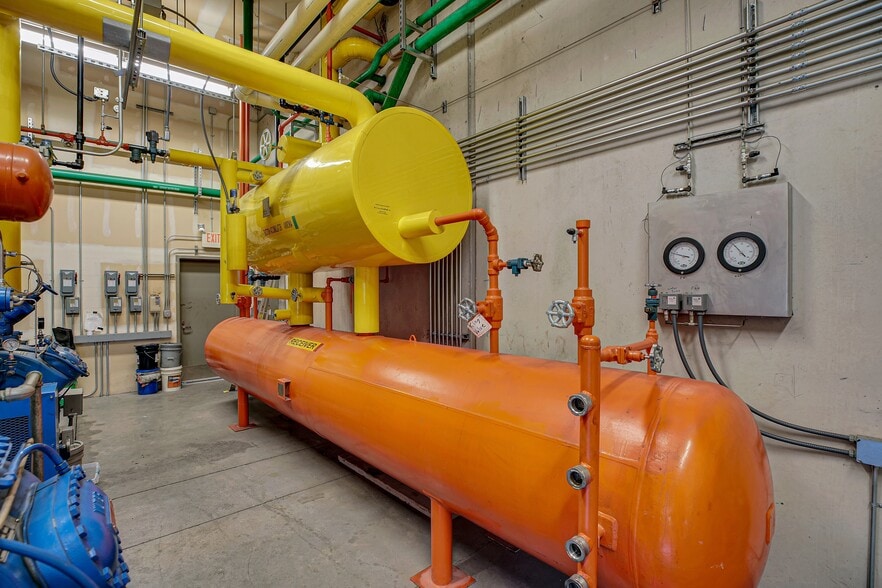 More Photos Of Stadelman, Hood River Industrial For Sale