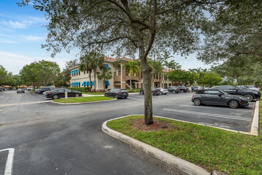More Photos Of 7551 Wiles Rd, Coral Springs Office For Lease