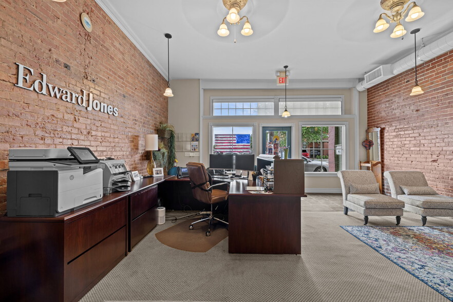 More Photos Of 201-207 N Water St, Elizabeth City Storefront Retail Residential For Sale