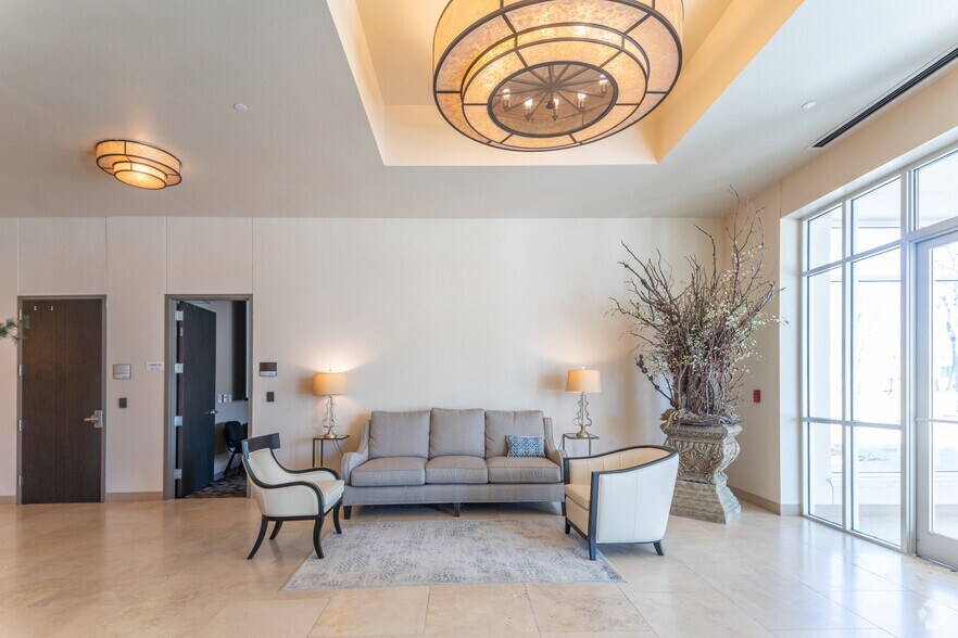 More Photos Of 2800 Shoreline Dr, Denton Medical For Sale