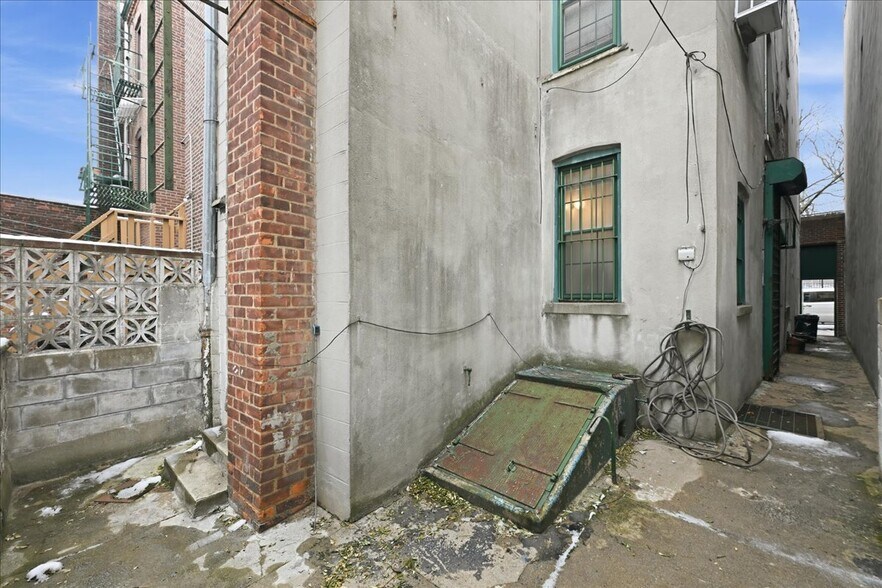 More Photos Of 756 Woodward Ave, Ridgewood Freestanding For Sale