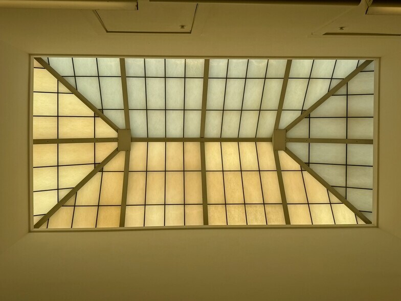 More Photos Of 222 Capitol St, Charleston Storefront Retail Office For Sale