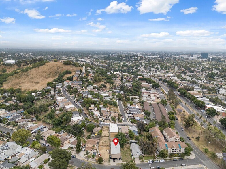 More Photos Of 3925 Barrett Rd, Los Angeles Apartments For Sale
