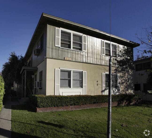 More Photos Of 13227 Oxnard St, Van Nuys Apartments For Sale