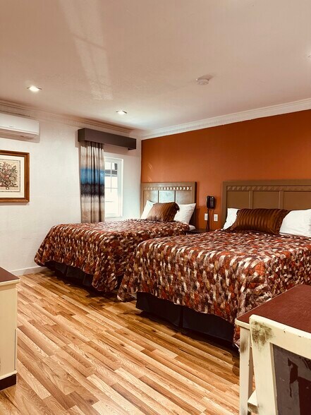 More Photos Of 5850 W Olympic Blvd, Los Angeles Hotel For Sale