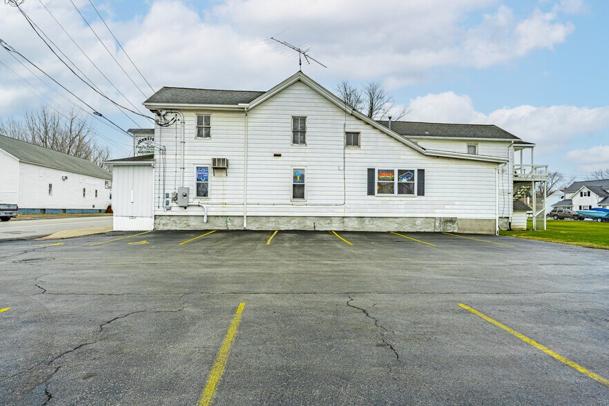 More Photos Of 2575 Academy St, Ransomville Restaurant For Sale