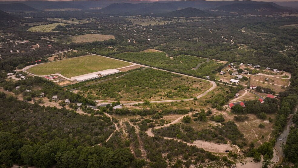 More Photos Of 7070 S US Highway 83, Concan Hotel For Sale