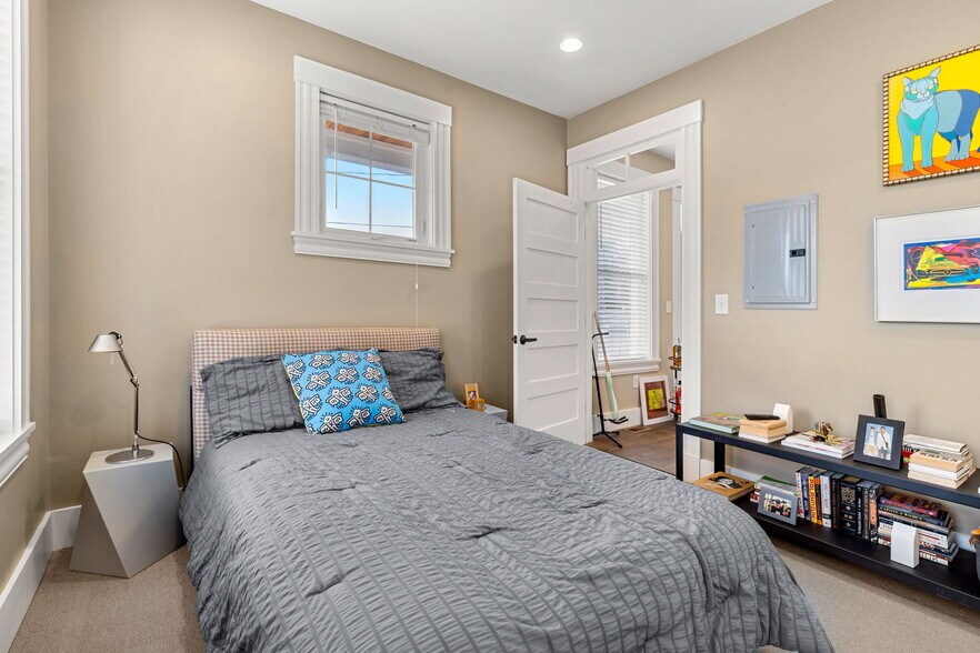 More Photos Of 1149 Middlesex St, Lowell Apartments For Sale