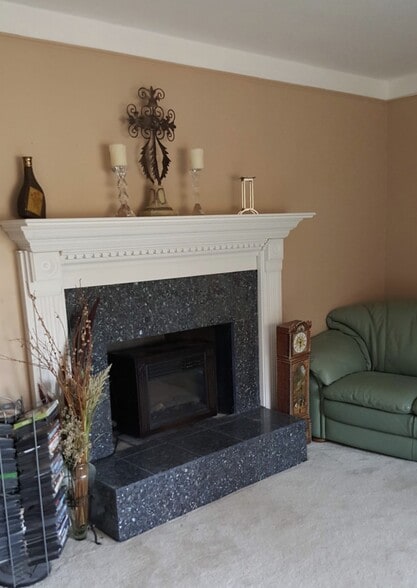 More Photos Of 12227-12229 Seymour Rd, Grass Lake Restaurant For Sale