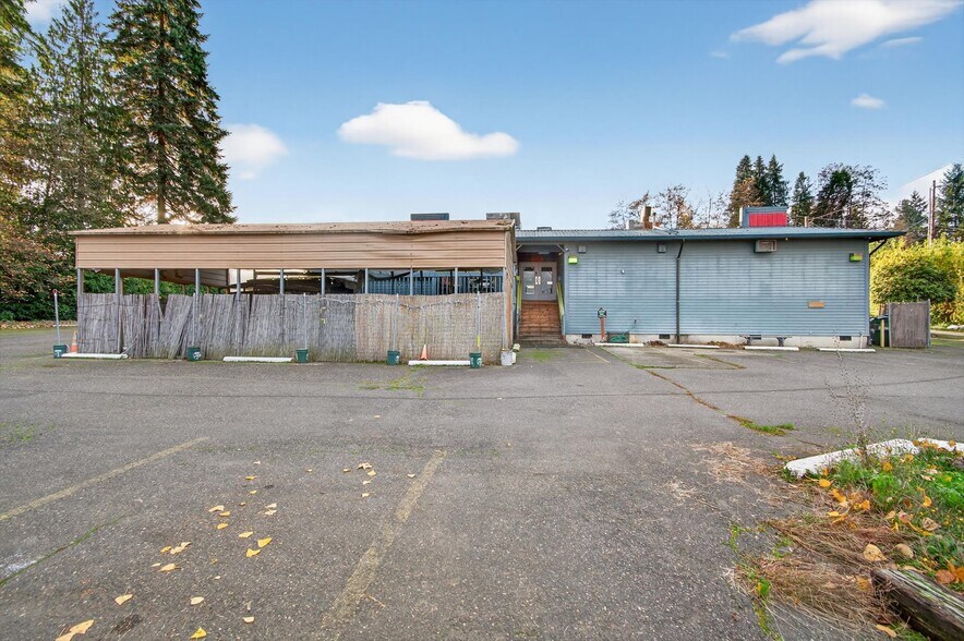 More Photos Of 50316 Columbia River Hwy, Scappoose Restaurant For Sale