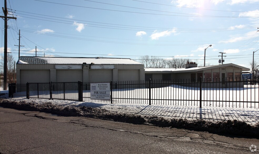 More Photos Of 2020 Dixie Hwy, Waterford Freestanding For Lease