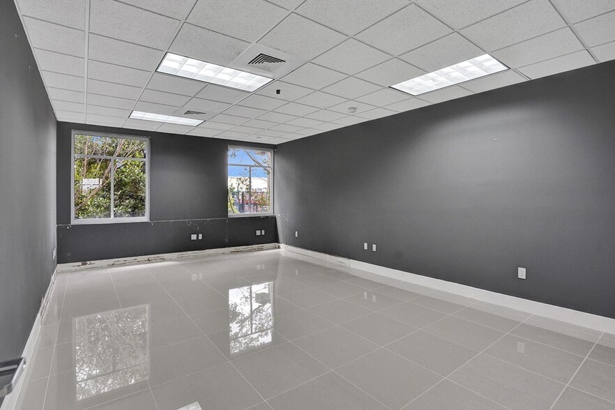 More Photos Of 15620 SW 29th St, Miramar Medical For Sale