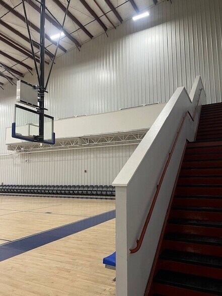 More Photos Of 150 Woodward Rd, Manalapan Township Sports And Entertainment For Lease