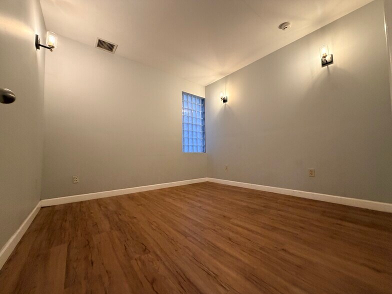 More Photos Of 516 51st St, West New York Office Residential For Lease