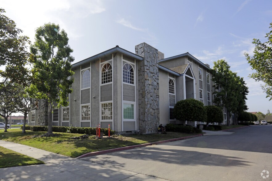 More Photos Of 18837 Brookhurst St, Fountain Valley Medical For Lease