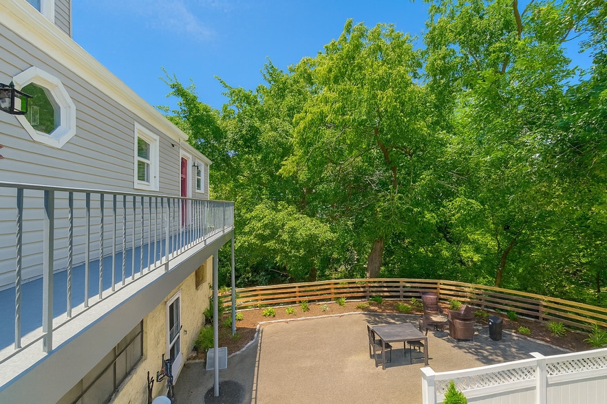 More Photos Of 151 E Prospect Ave, Mamaroneck General Retail For Sale