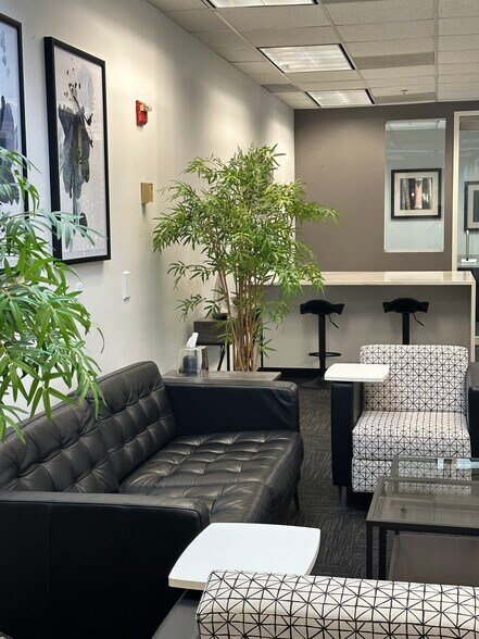 More Photos Of 3675 Crestwood Pkwy NW, Duluth Coworking Space