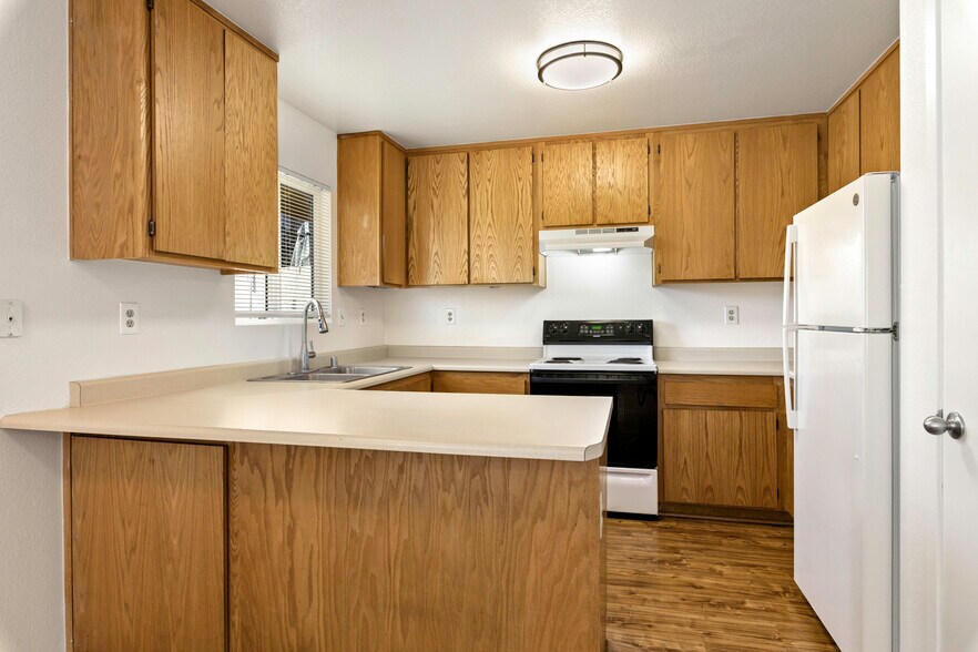 More Photos Of 9747 Winchester St, Lower Lake Apartments For Sale