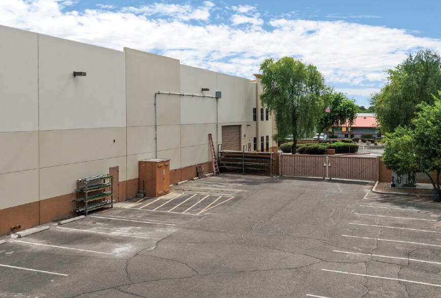 More Photos Of 1601 N Delaware St, Chandler Warehouse For Lease