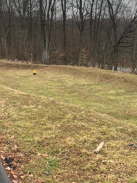 More Photos Of 1646 Chestnut Hill Rd, Morgantown Warehouse For Lease