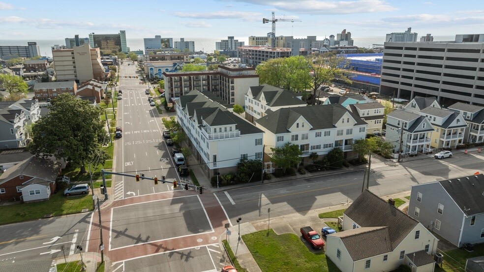 More Photos Of 2007 Baltic Ave, Virginia Beach Apartments For Sale