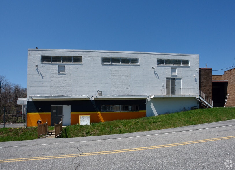 More Photos Of 223 Westhampton Ave, Capitol Heights Warehouse For Sale