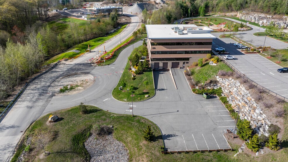 More Photos Of 6 Kitty Hawk Lndg, Londonderry Office For Sale