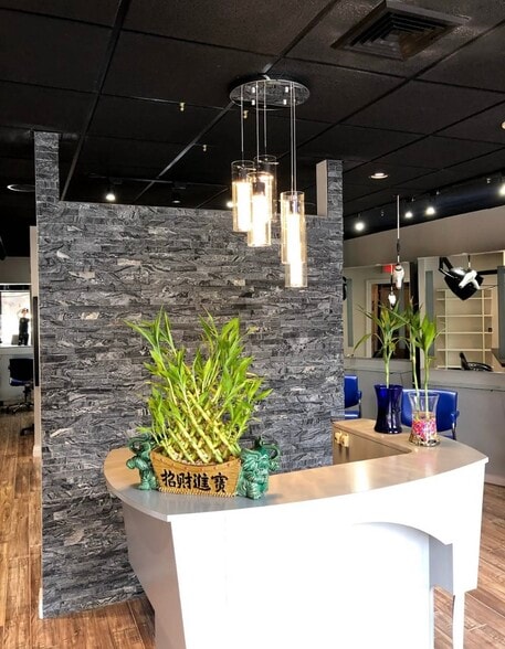 More Photos Of 822 Post Rd, Scarsdale Storefront Retail Office For Lease