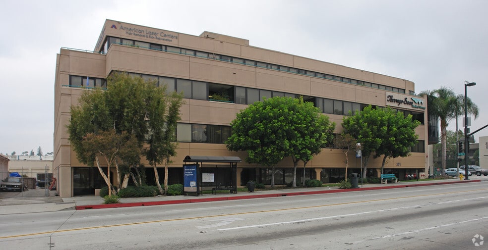 More Photos Of 301 S Fair Oaks Ave, Pasadena Medical For Lease