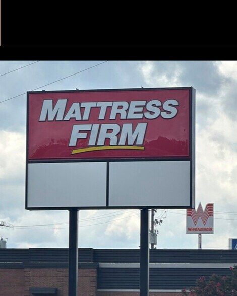 More Photos Of 890 Highway 49 S, Richland Freestanding For Lease