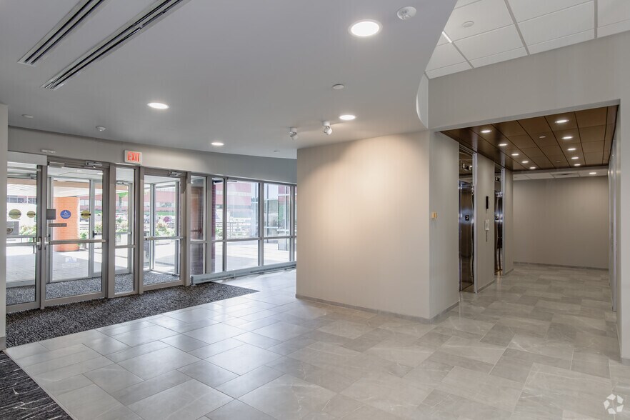 More Photos Of 150 Corporate Center Dr, Camp Hill Unknown For Lease