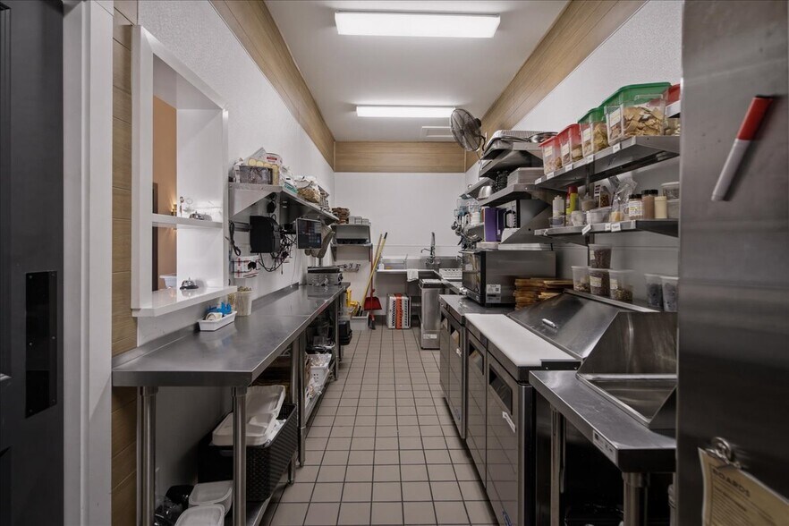 More Photos Of 114 S Broad St, Monroe General Retail For Sale