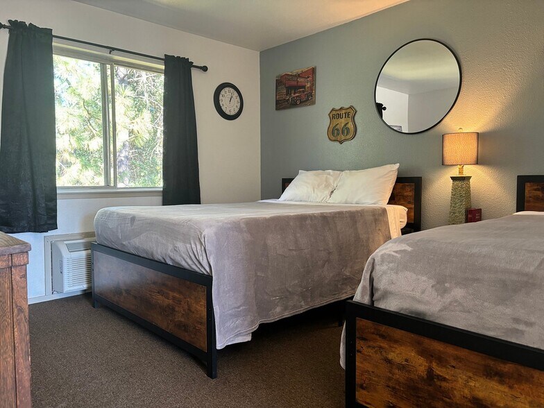 More Photos Of 8592 La Porte Rd, Brownsville Hotel For Sale