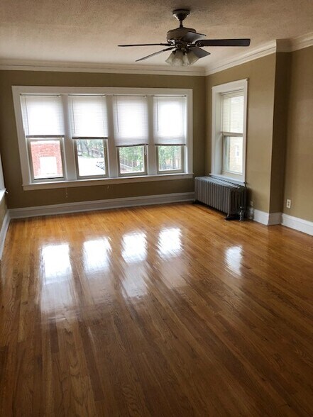 More Photos Of 7648 S Phillips Ave, Chicago Apartments For Sale