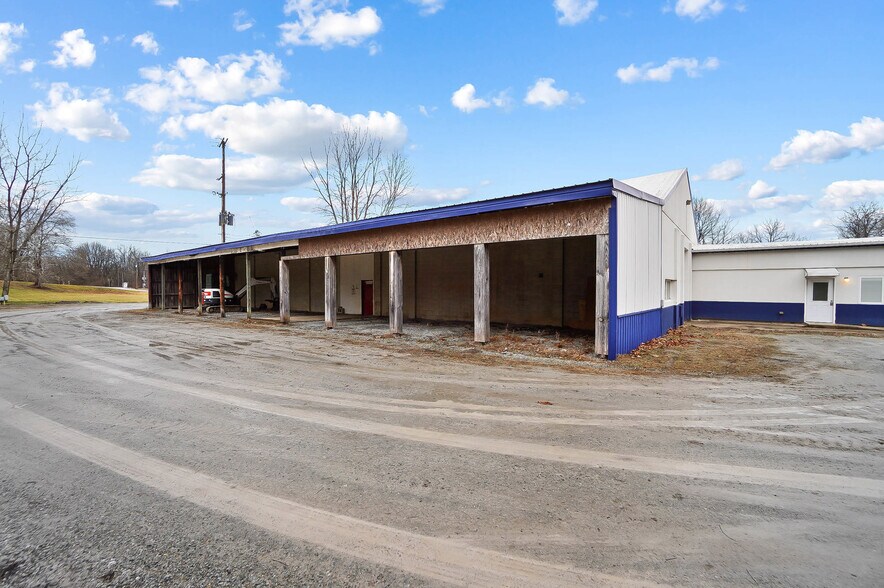 More Photos Of 6220 Knollwood Rd, Springfield Warehouse For Sale