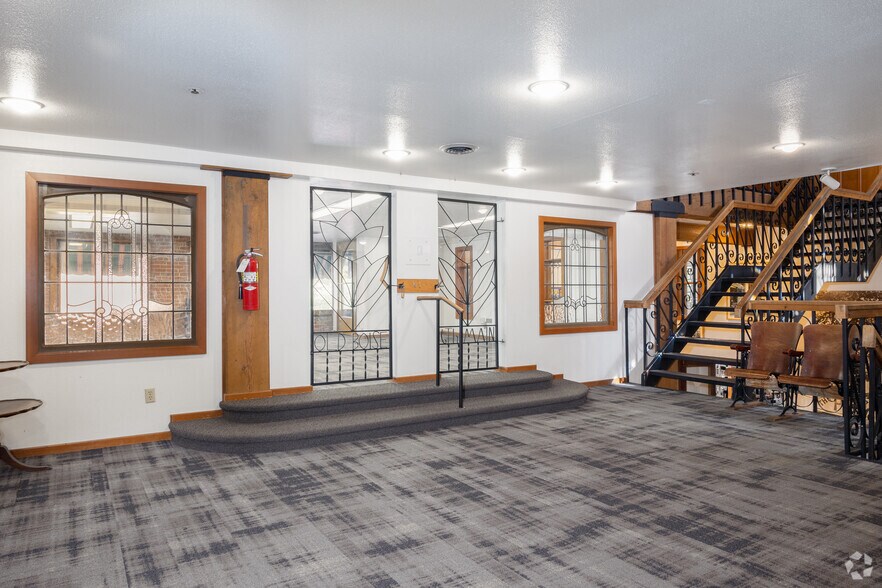 More Photos Of 106 Main St, Boise General Retail For Lease