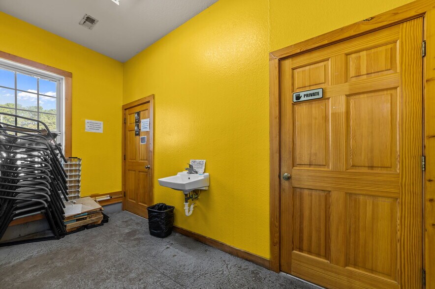 More Photos Of 39365 US Highway 264 E, Belhaven General Retail For Sale