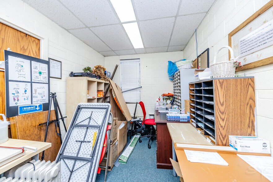 More Photos Of 1437 Oakton St, Park Ridge Specialty For Sale